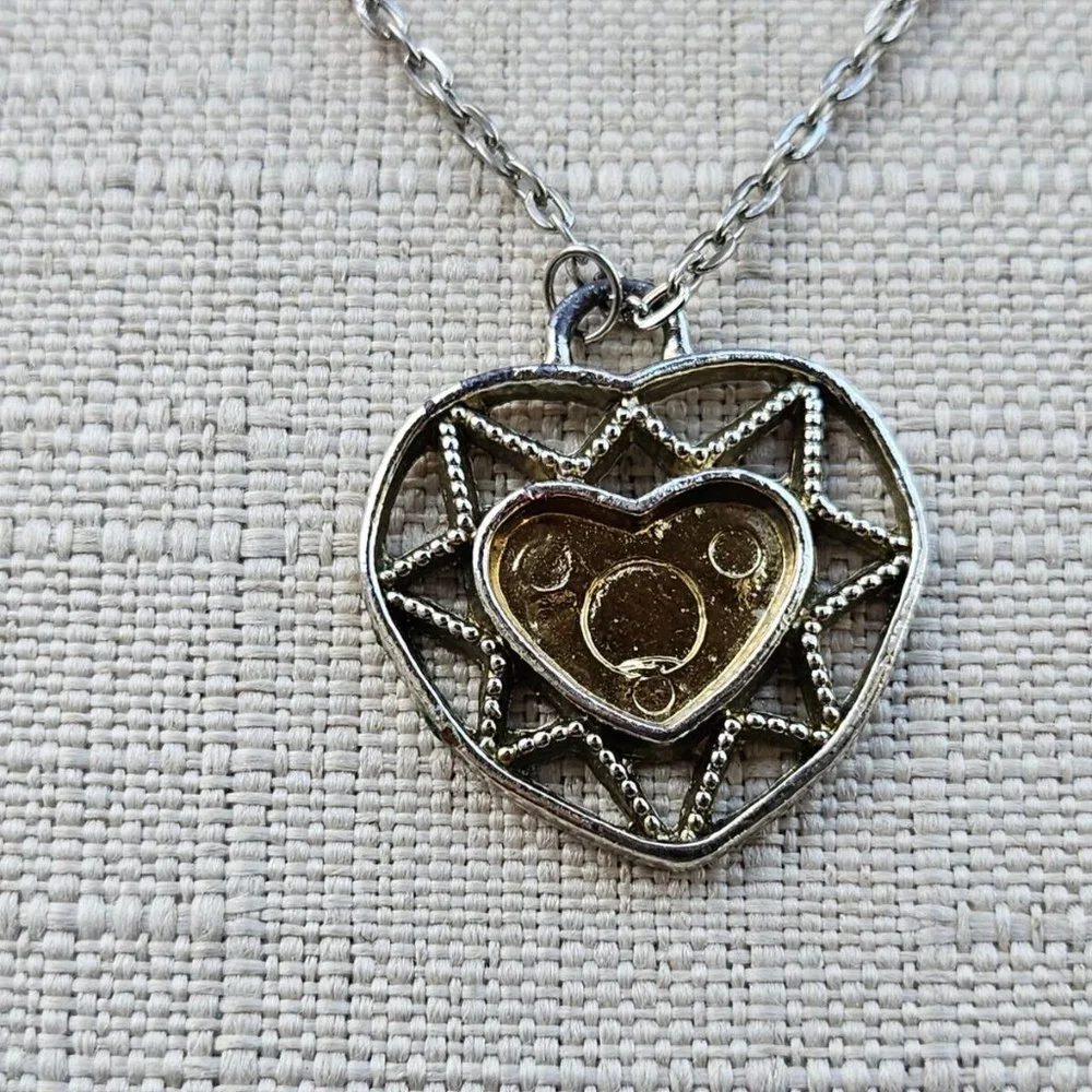 Vintage Necklace Silver Tone Chain Fashion Jewelry Heart Shape Pendant Necklace - Picture 8 of 10